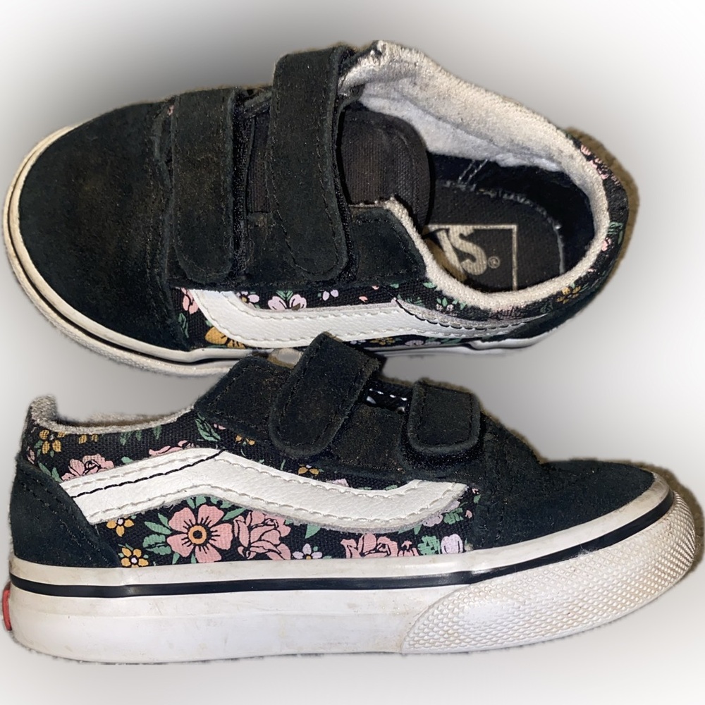 Vans Baby Black Fun Floral Old Skool V Sneakers, 6C